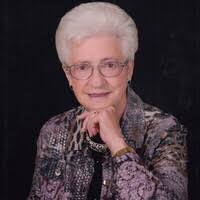 Faye Hopper's Instagram, Twitter & Facebook