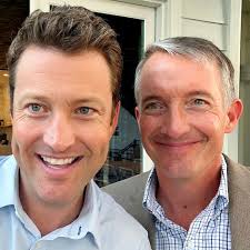 Thankful to have University of Texas President Jay Hartzell and T3 Founder  and Chairman of Texas-Exes Gay Gaddis swing by Arena Hall to talk about  ways to better connect the faculty, students,