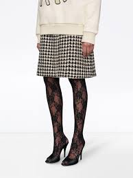 Damen gemusterte strumpfhose gucci g01 20den marilyn unilady. Gucci Spitze Strumpfhose Aus Blumen Spitze In Schwarz Lyst