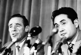 Lt. Robert Helder and coroner Dr. Thomas Noguchi at a Charles Manson press  conferencecirca 1970s© 1978 Gunther