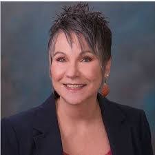 Wanda Seitz's Instagram, Twitter & Facebook