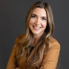 Michelle Coviello (@MichelleCoviell)