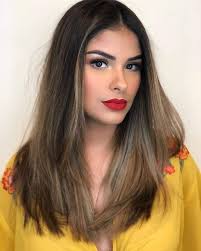 Cabello rubio en morenas 😍