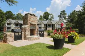The one pick up line was all the way down the 1st aids isle and around. 1 Bedroom Apartments For Rent In Macon Ga Forrent Com