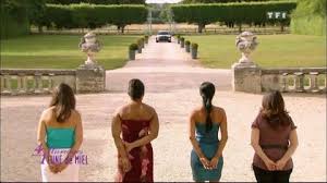 L'heure pour stéphanie, aurélie, miriam et augusta de visionner les images de leurs ça y est, toutes les cérémonies sont passées ! 4 Mariages Pour Une Lune De Miel Lydie Temoigne