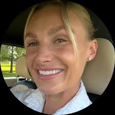 After 9 years of contributing to the amazing growth of VetStrategy, I have  wrapped up my tenure and I want to thank everyone I had the opportunity to  work with and get