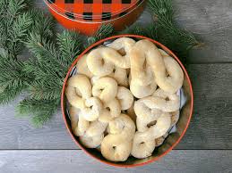 Norwegian cookies are, like for many of us, essential during the holidays in norway. Kringla Recipe For Traditional Norwegian Cookies