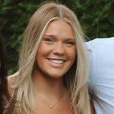 Shannon Buckman's Instagram, Twitter & Facebook