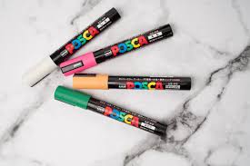 2 mm medium point tip paint pens: 8 Best Paint Markers For Your Arts Crafts Projects