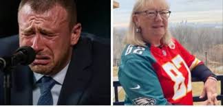 If you love Chiefs TE Travis Kelce, send condolences as his beloved  72-year-old mother Donna Kelce dies suddenly, leaving the NFL world in  shock ⤵️  https://ukhighlife.com/if-you-love-chiefs-te-travis-kelce-send-condolences-as-his-beloved-72-year-old  ...