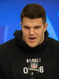 Graham Barton signs NFL rookie contract with Tampa Bay Buccaneers