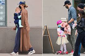 Xoxo, ryan reynolds finally revealed if he had ever watched wife blake lively in gossip girl. Blake Lively And Ryan Reynolds Take A Stroll With Their Kids In Nyc