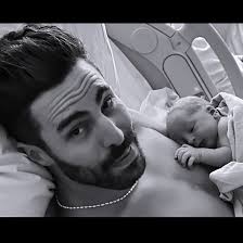 Tuesday's sesh @urbanclimb 🧗🏻‍♂️😊 4 months pregnant