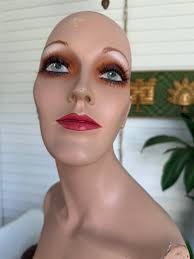 Hello everyone in the group, has anyone seen this type of mannequin before?