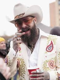 Posty as DJ Omar Gosh from Happy Gilmore 2. 📸: Adam Degross