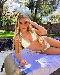 Riley Becca - Free pics, galleries & more at Babepedia