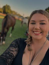 Dani Carson (@danicarsonmusic) • Instagram photos and videos