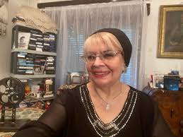 During the 1980s, irina margareta nistor was possibly the most famous woman in romania. Irina Margareta Nistor O CÄƒlÄƒtorie In Timp Intr Un Hollywood Din Epoca De Glorie In Care O Prietenie E RadiografiatÄƒ Cu Mult Har Femeideoscar Miercuri La Humanitas Https Www Facebook Com Events 1321841574873021 Https Www Youtube Com Channel