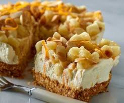 Tarte Aux Pommes Sur Croute De Biscuits Desserts Food Cheese