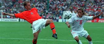 This is the official twitter account of frank de boer. Trophies Total Football World Cup Worldies 10 Things About Frank De Boer Mlssoccer Com