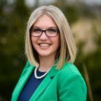 Lindsay Willoughby's Instagram, Twitter & Facebook