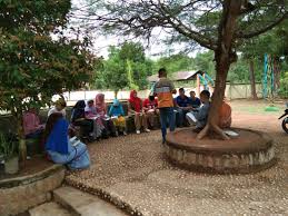Terima kasih mas @edhie_baskoro, dlm situasi masyarakat yg kesulitan akibat dampak bencana alam, memerlukan uluran tangan kita. Prodi Psikologi Um Pontianak Studi Lapangan Ke Singkawang