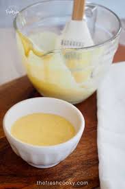 Creme Anglaise The Fresh Cooky Recipe In 2020 Dessert Toppings Chocolate Bread Pudding Berry Dessert