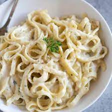Instant Pot Skinny Fettuccine Alfredo Tastes Better From Scratch