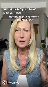 Hast du auch „unschöne, ungleichmäßige, oder fast gar keine“ Augenbrauen?,  Da dies bei mir der Fall ist, musste ich eine Lösung finden, damit der  „Rahmen des Gesichts“ wieder hergestellt wird und ...