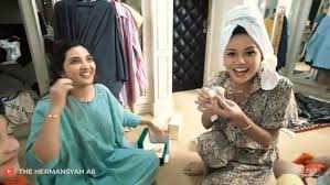 Check spelling or type a new query. Ini Penampakan Jam Tangan Mewah Seharga Mobil Untuk Aurel Kado Ultah Dari Ashanty Merdeka Com