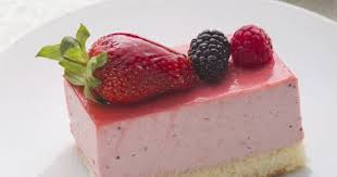 Bavarois Aux Fraises De Ma Grand Mere Recette Bavarois Fraise Recette Creme Recette Entremet