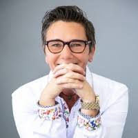 Karen Bryden's Instagram, Twitter & Facebook