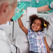 Jetzt eine riesige auswahl an gebrauchtmaschinen von zertifizierten händlern entdecken National Children S Dental Health Month February 2022 National Today