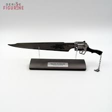 Squall's physical attack is pretty unique and interesting. Figure Gunblade Squall Leonhart Final Fantasy Viii Square Enix
