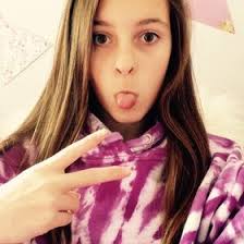 Ella Jacobs (ellajacobs2136)