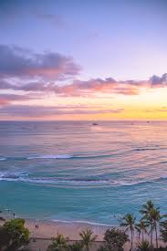 Alohilani Resort Waikiki Beach Beach Wallpaper Waikiki Beach Hotels Beach Hotels