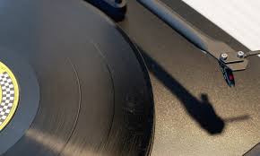 A Comprehensive Guide To Grading Your Vinyl Records