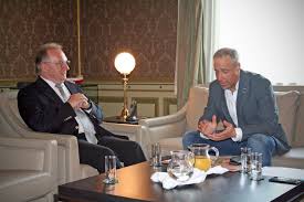 Hier twittert der ministerpräsident persönlich. Dr Reiner Haseloff Ministerprasident Des Landes Sachsen Anhalt Gesichter Der Demokratie