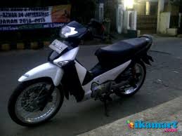 Modifikasi motor supra warna ungu modifikasi motor supra x 125 untuk touring uu tentang modifikasi motor Jual Honda Supra X125 Cw 2006 Hitam Putih Motor