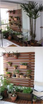 8 Grossartige Ideen Fur Einzigartige Balkonmobel Diy Bastelideen Kleinen Balkon Gestalten Aussenwanddekorationen Ummauerter Garten