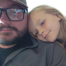 In Philly, green means go! Yellow means go fast! Red means check for cops  then go!