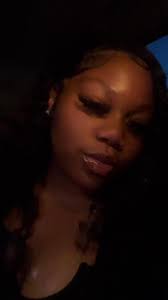 i got diamonds in my earrr 😜