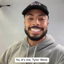 Behind the scenes at Mayflower Theatre with actor Elliot Harper preparing  for his role as Miss Trunchbull in Matilda the Musical