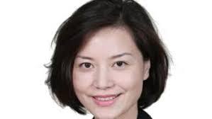 Wanda London's Instagram, Twitter & Facebook