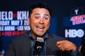 Oscar De La Hoya says he met with Jerry Jones to talk about some 'juicy  stuff;' could AT&T Stadium host a Canelo Alvarez fight?