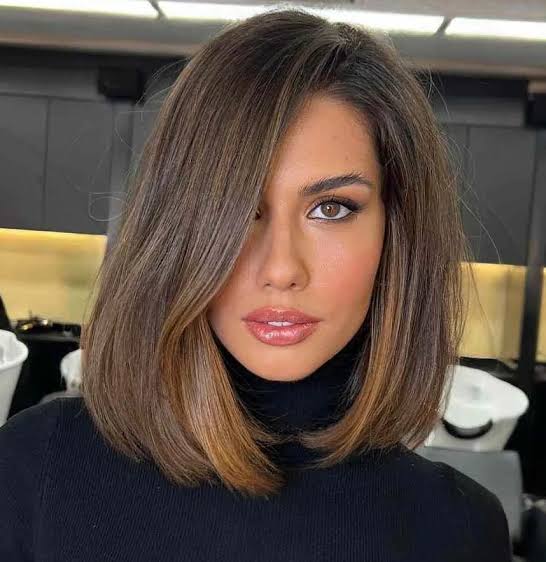 20 Non-Layered Haircuts that Make Hair Look Thick and Dramatic