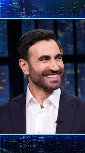 Comedians Jerry Carmichael and Seth Meyers Share Pre-Show Secrets and Jokes