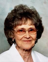 Kelly Helmick's Instagram, Twitter & Facebook