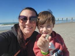 Stacey Diggs's Instagram, Twitter & Facebook