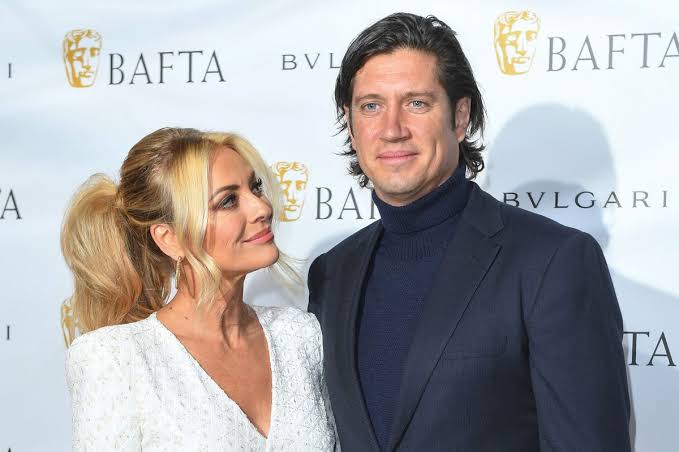 Vernon Kay tells Tess Daly 'brace yourself' as he details moment together  after split - Liverpool Echo